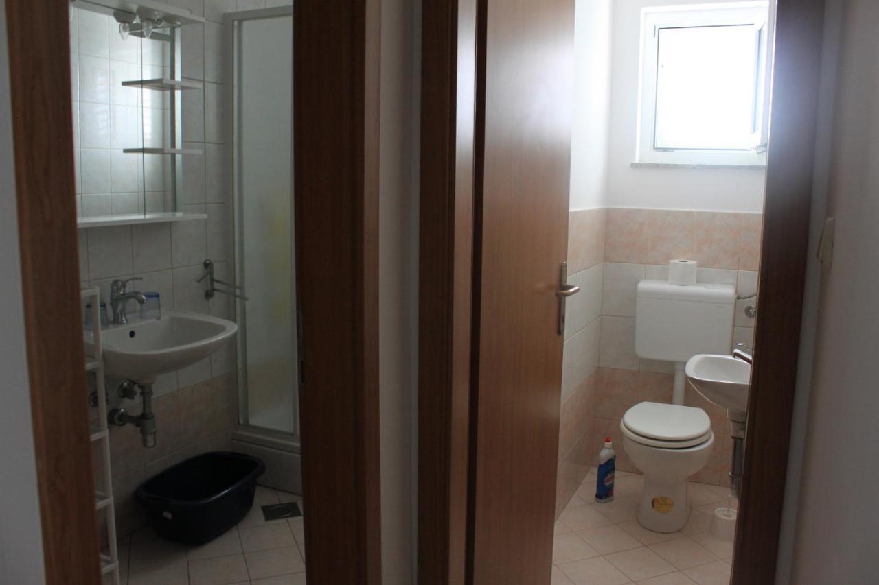 Apartman Leana クルク エクステリア 写真